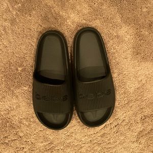 Bebe slides